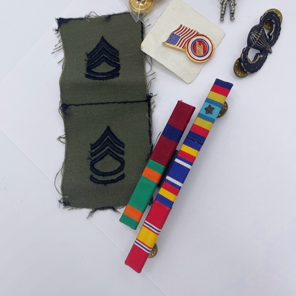 Military Ribbon Bars, Pins and Buttons - Picture 3 of 5